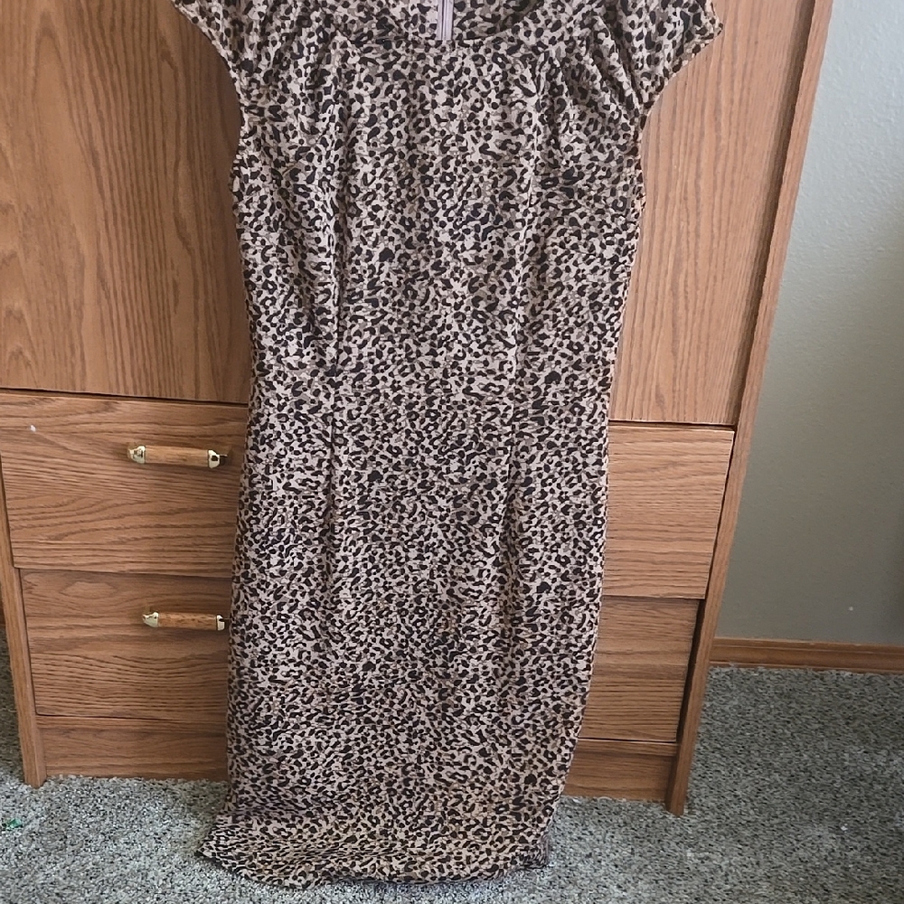 Forever 21 Brown Leopard Print Midi Dress